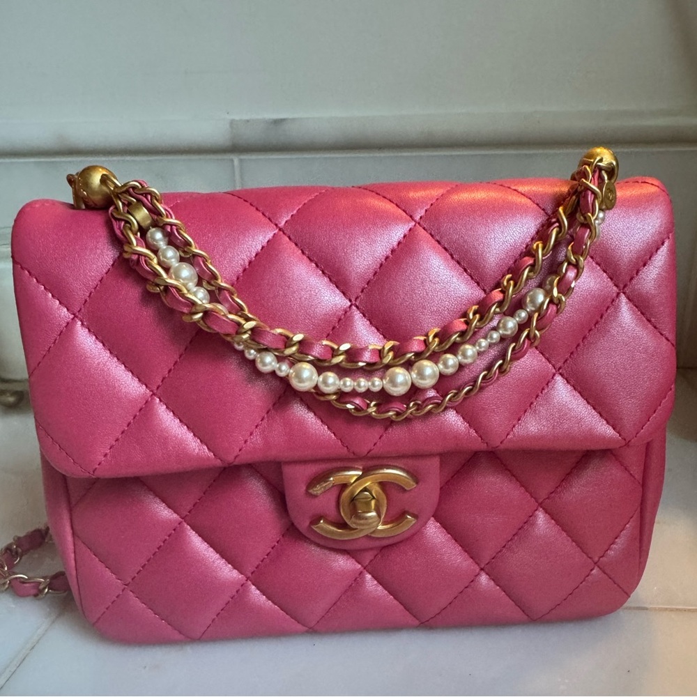 CHANEL Metallic Quilted Shoulder Bag with pearl handle detail